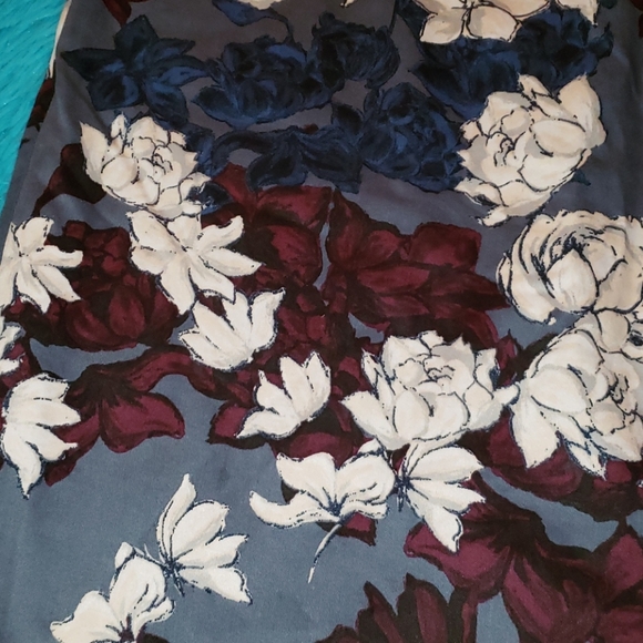 Ann Taylor floral skirt size 6 - Picture 2 of 4